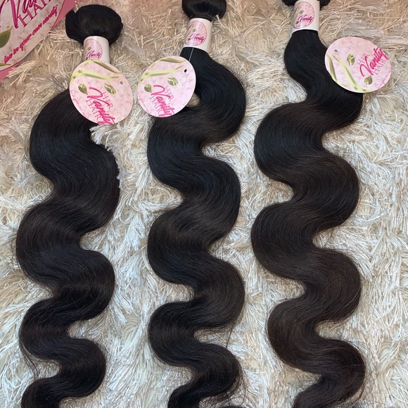 Raw Peruvian Hair Extensions main image 5